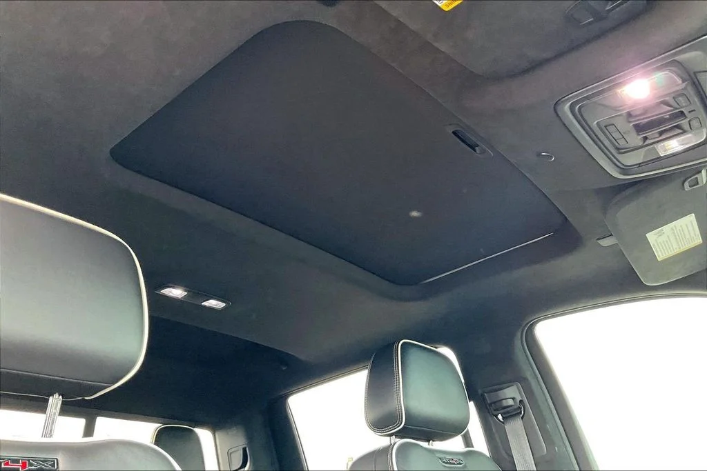 Used 2022 Black GMC AT4X image 28