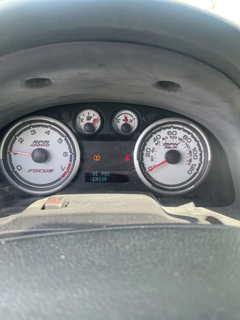 2009 Ford Focus SEL's photo