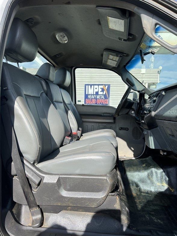 2015 Ford F-450 Super Duty Chassis Cab XL - Photo 21