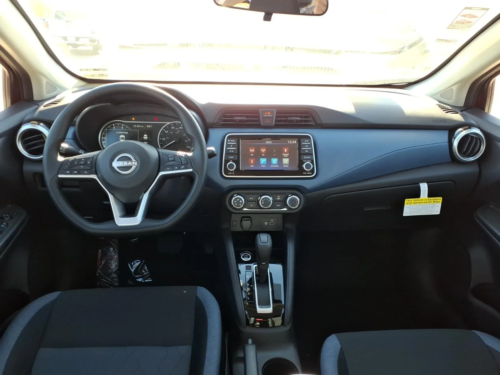2025 Nissan Versa SV - 8