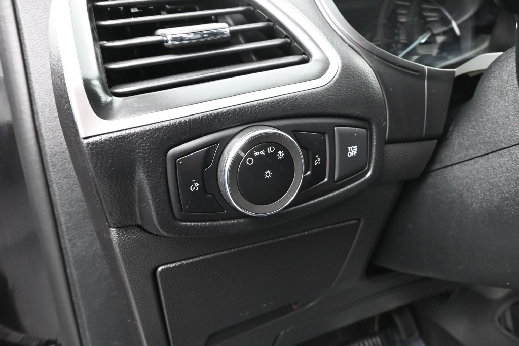 Used 2023 Black Ford SEL image 21