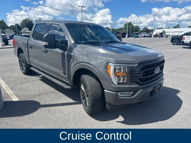 Used 2021  Ford XLT image 4