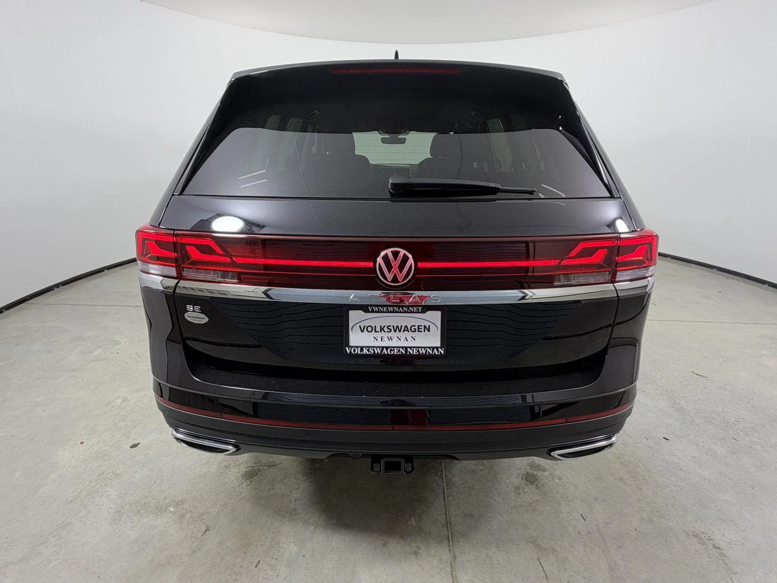 New 2026 Deep Black Pearl Volkswagen 2.0T SE w/Technology image 6