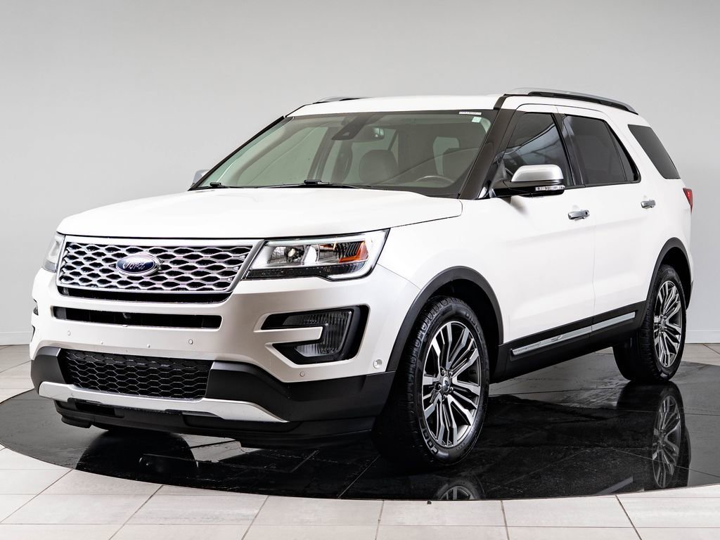 2017 Ford Explorer Platinum 4WD's photo