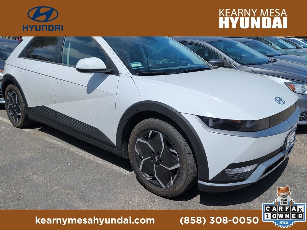 Used 2024 White Hyundai SEL image 14