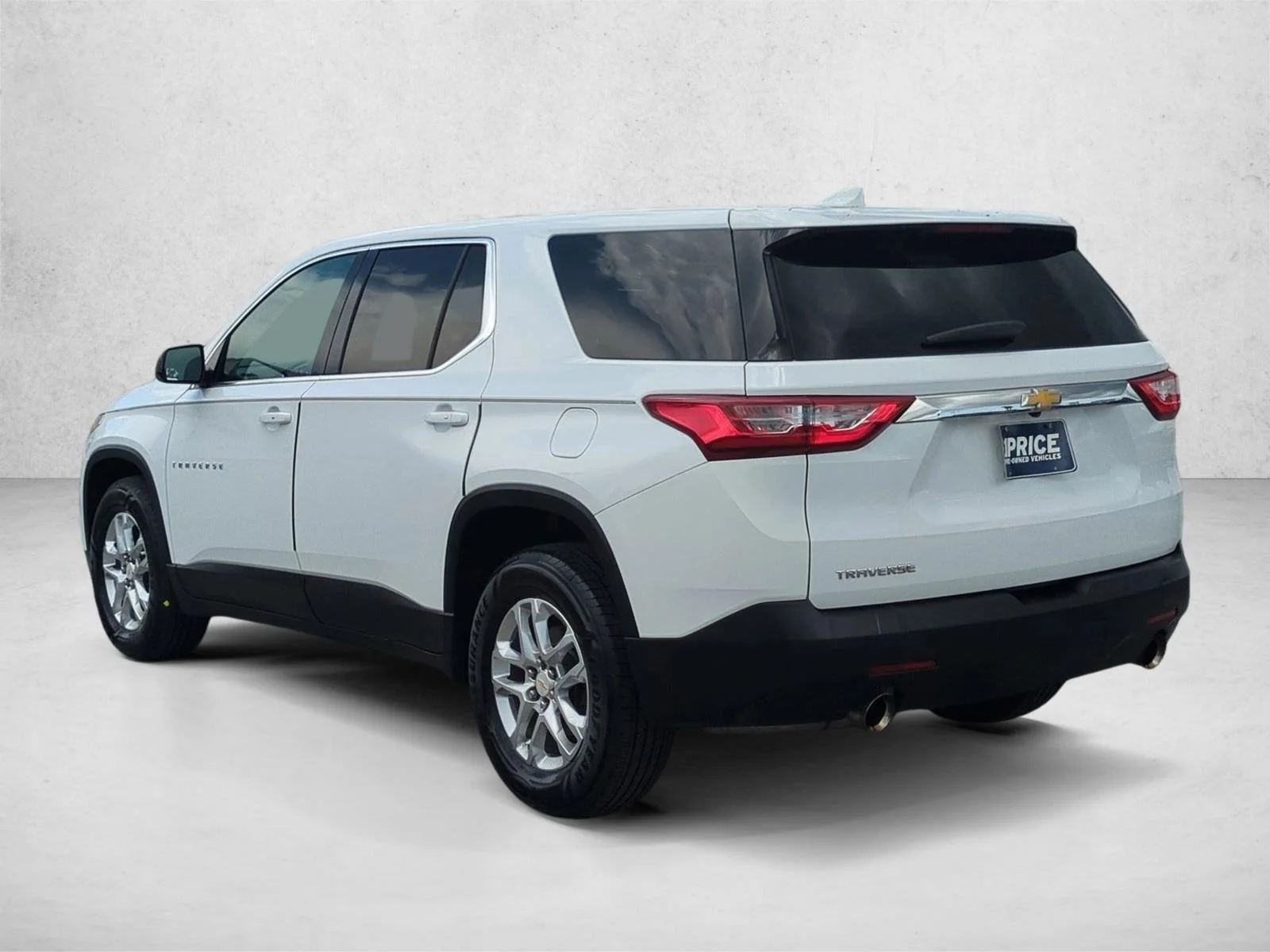 Used 2019 Summit White Chevrolet LS image 8