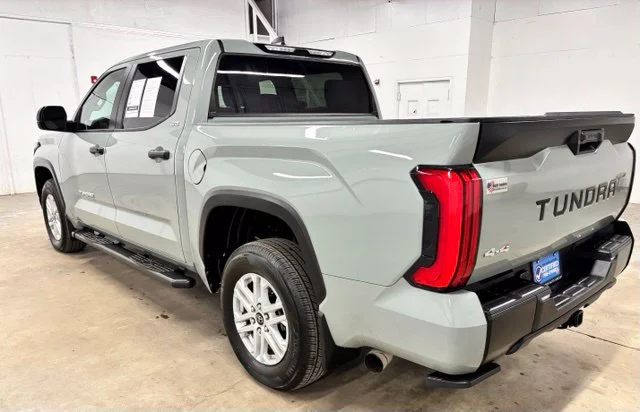 Used 2024  Toyota SR5 image 4