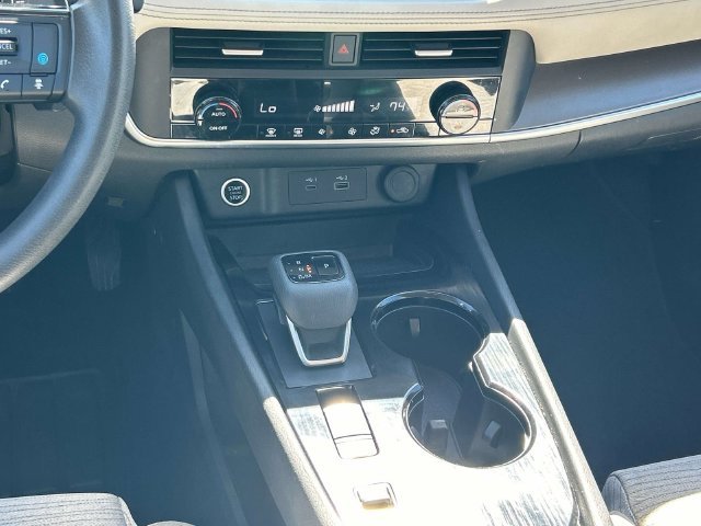 Used 2023 White Nissan SV image 17