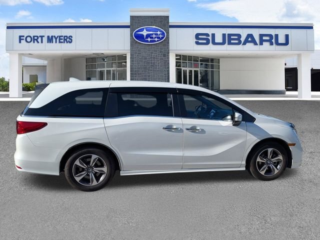 Used 2018 White Honda Touring image 3