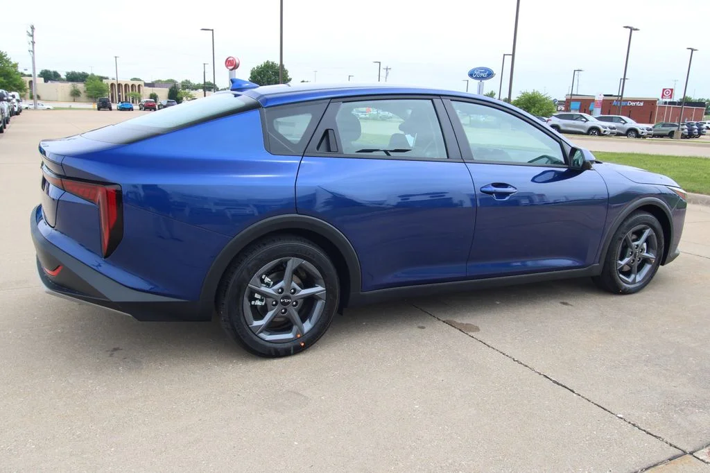 New 2026 Blue Kia LXS image 5