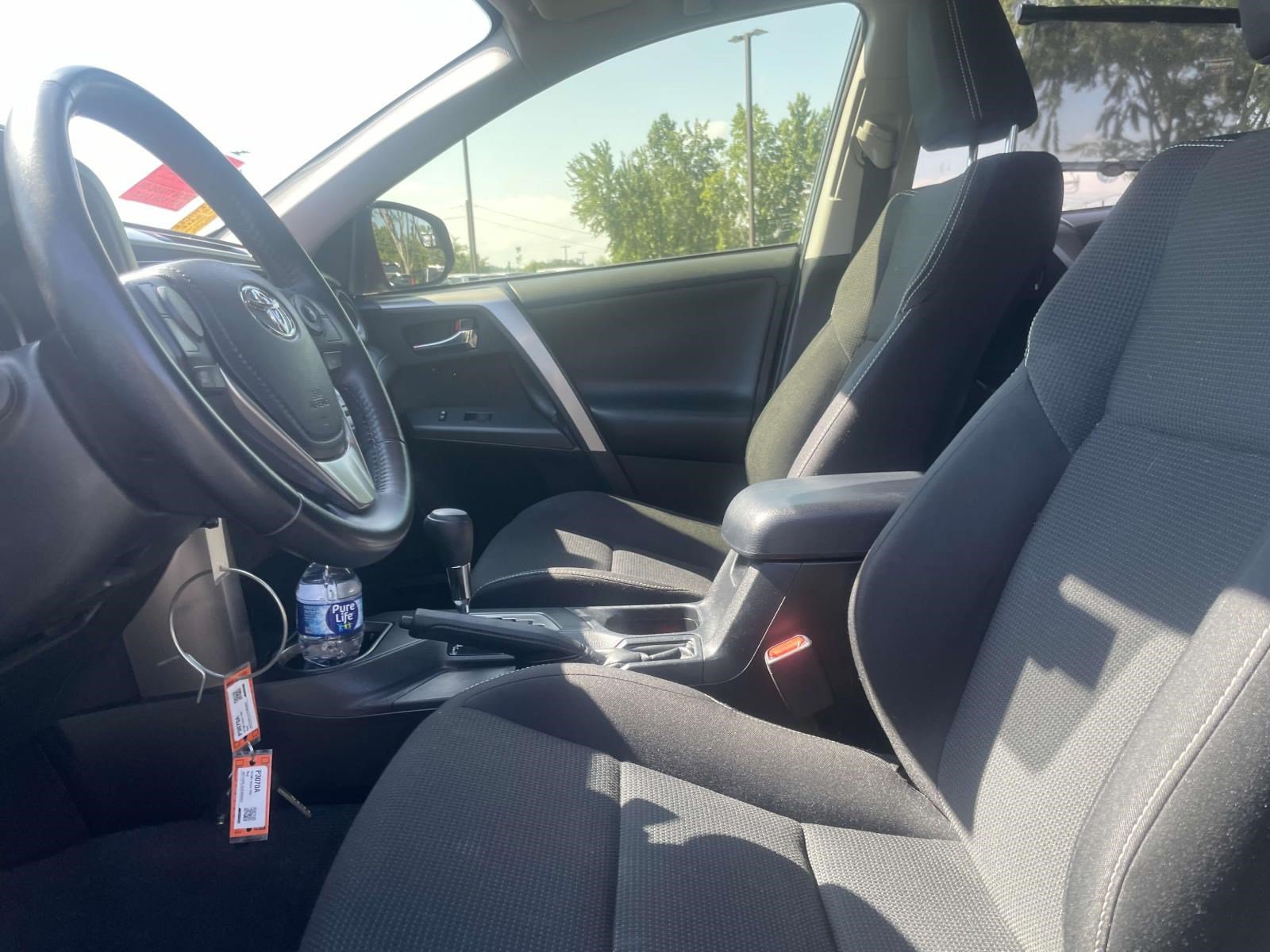 Used 2017 Gray Toyota XLE image 15