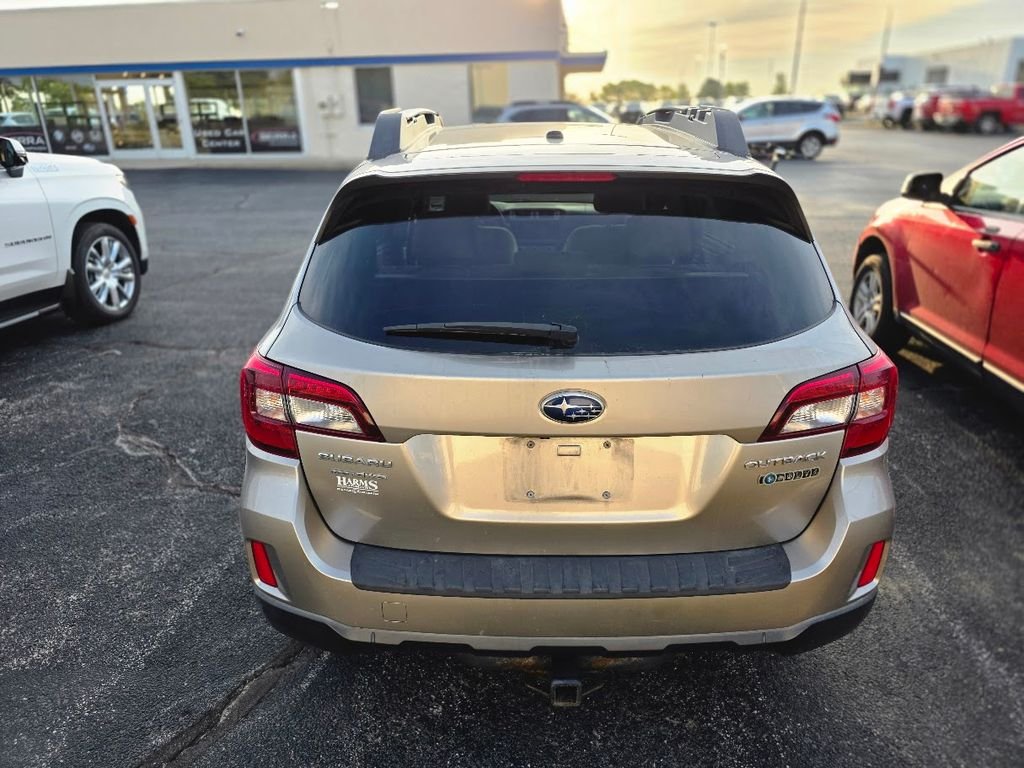 Used 2015 Tungsten Metallic Subaru 2.5i Premium image 3