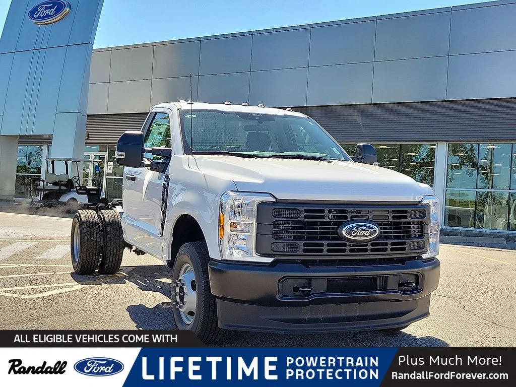 2026 Ford F-350 XL 4x4 Regular Cab 145-In DRW's photo