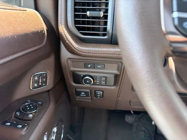 Used 2024 White Ford King Ranch image 16
