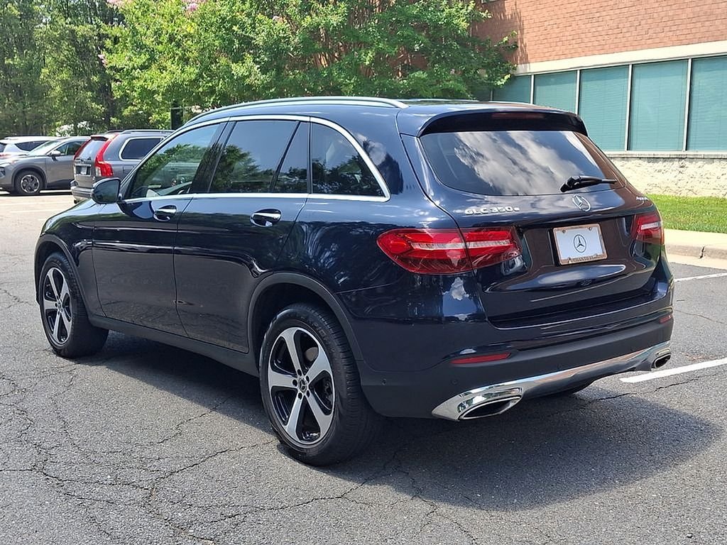 Used 2019  Mercedes-Benz GLC 350e image 6