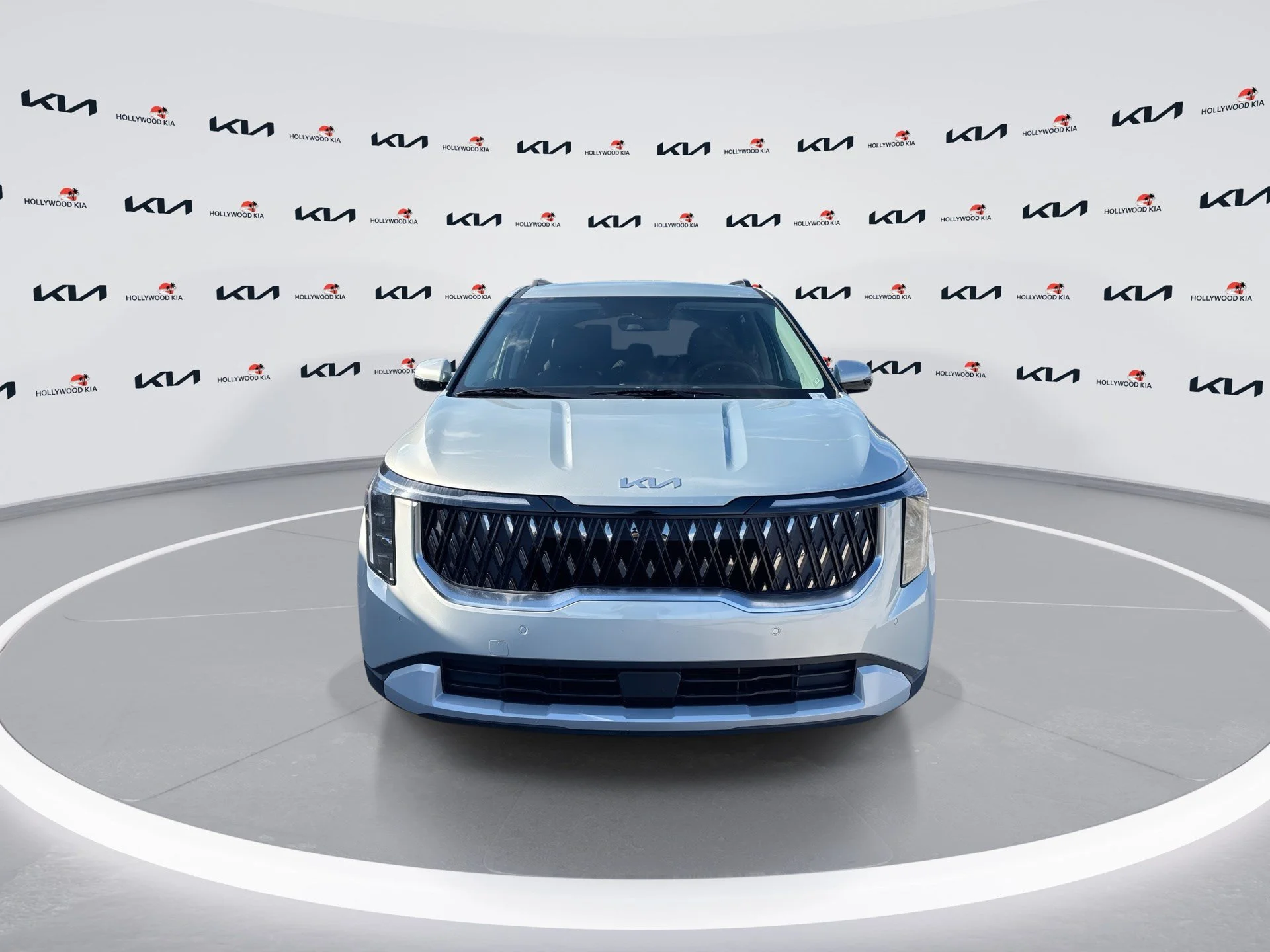 New 2027 Ivory Silver Kia EX image 3