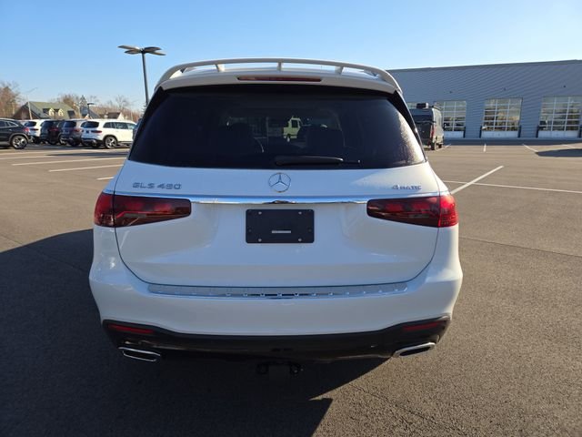 New 2026 MANUFAKTUR Moonlight White Metallic Mercedes-Benz GLS450 image 4