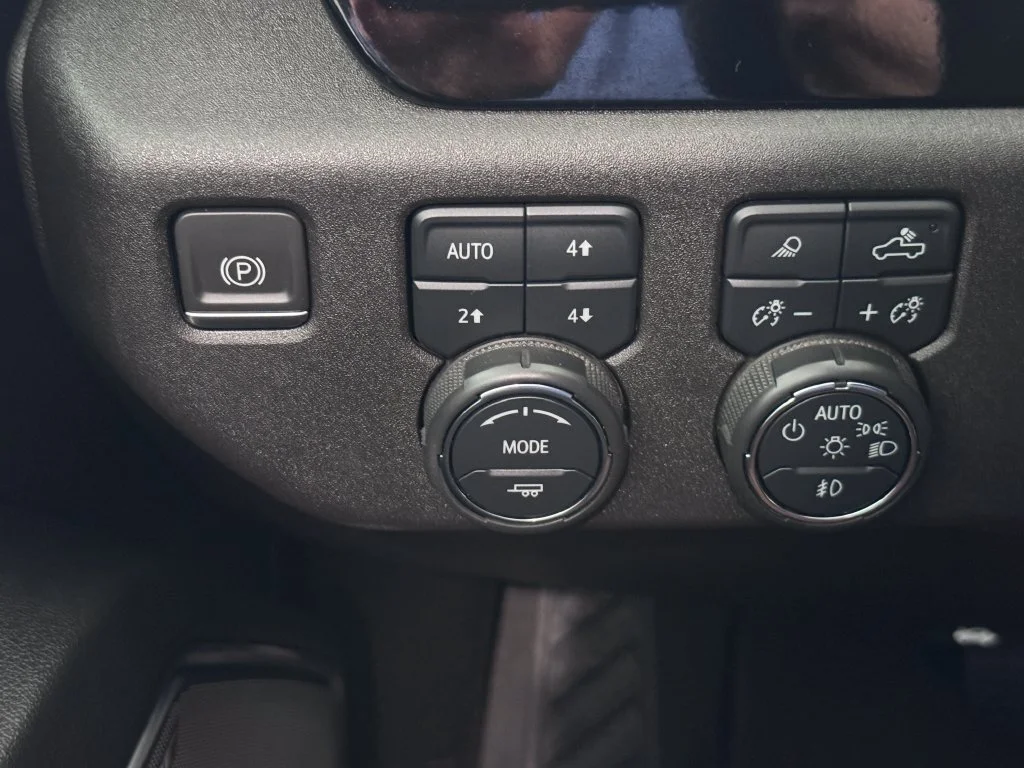 2024 Chevrolet Silverado 3500HD High Country - Photo 25