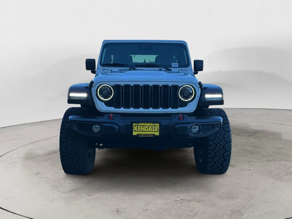Used 2024 White Jeep Rubicon image 3