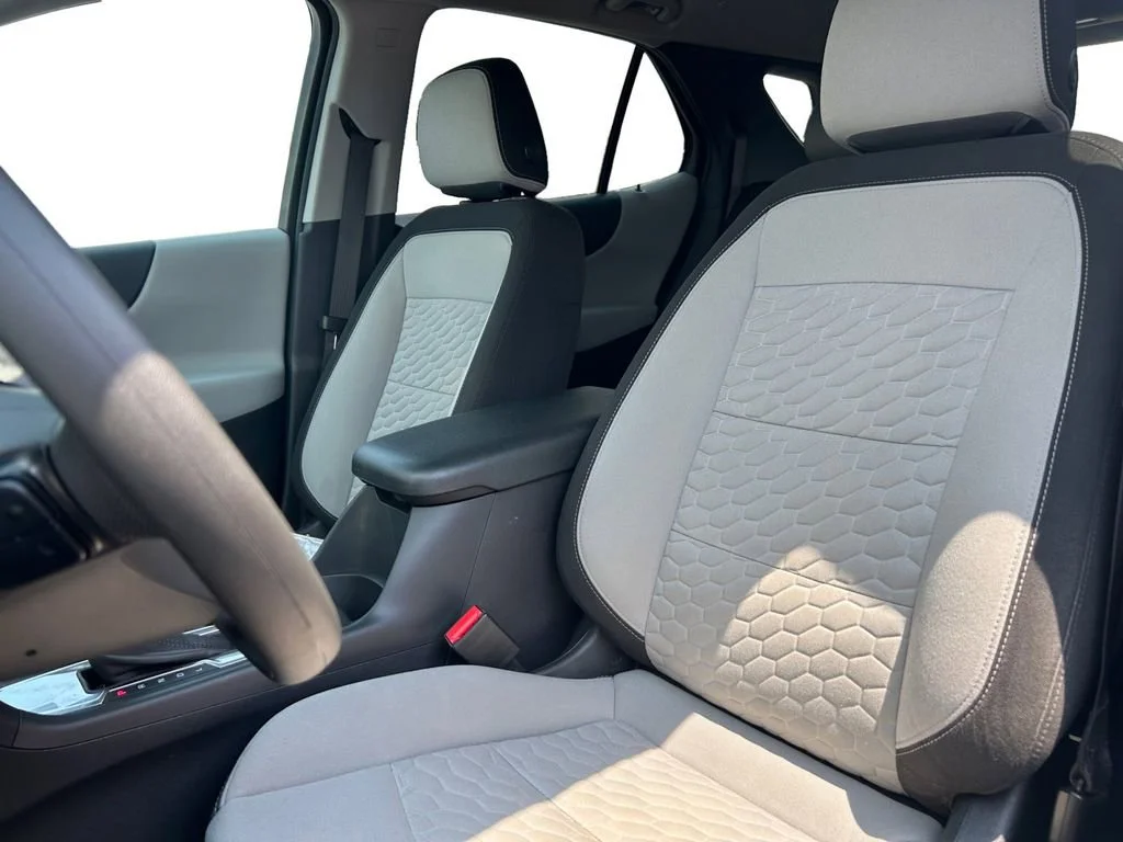 Used 2021 SUMMIT WHITE Chevrolet LS image 24