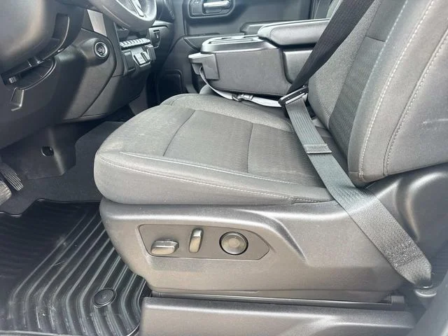 Used 2026 White Chevrolet Custom image 30