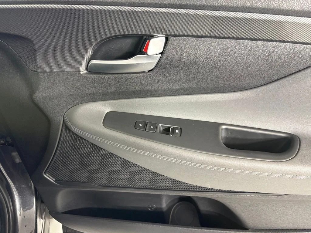 Used 2023 Gray Hyundai SEL image 12