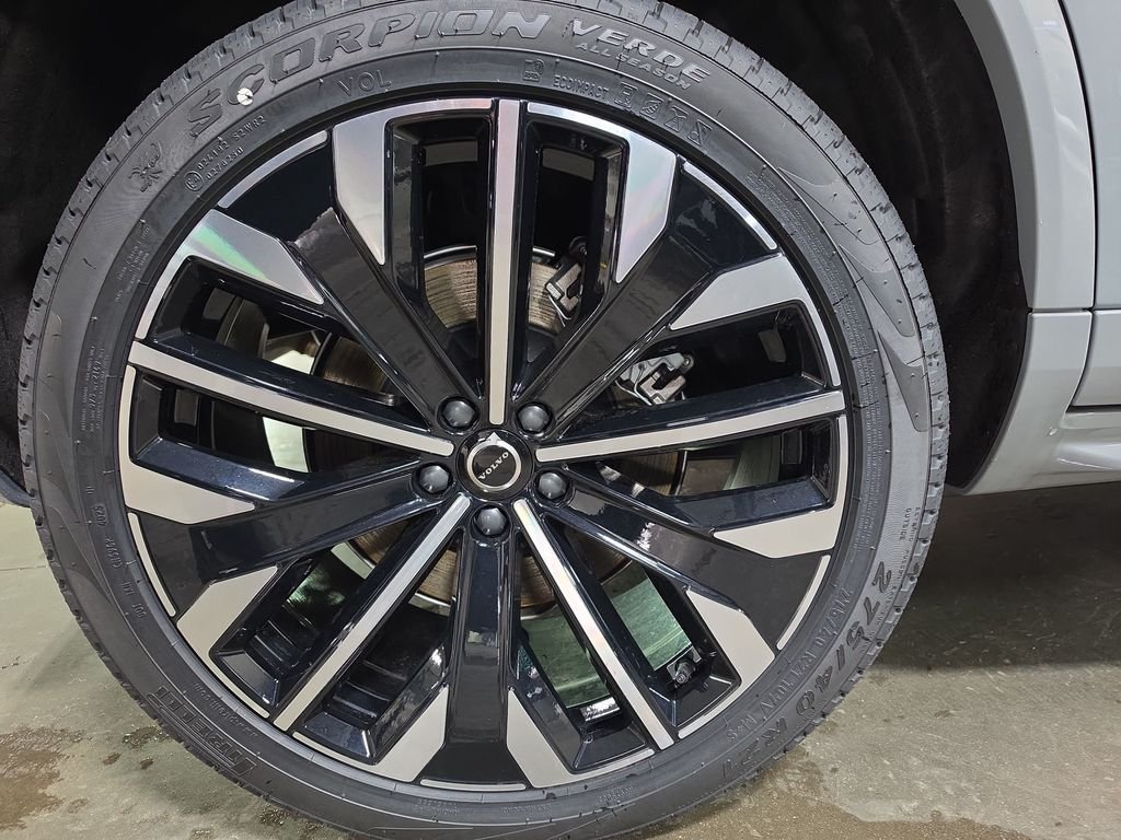 New 2026 Gray Volvo B6 Ultra image 9