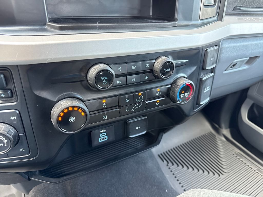 Used 2024 Blue Metallic Ford XLT image 17