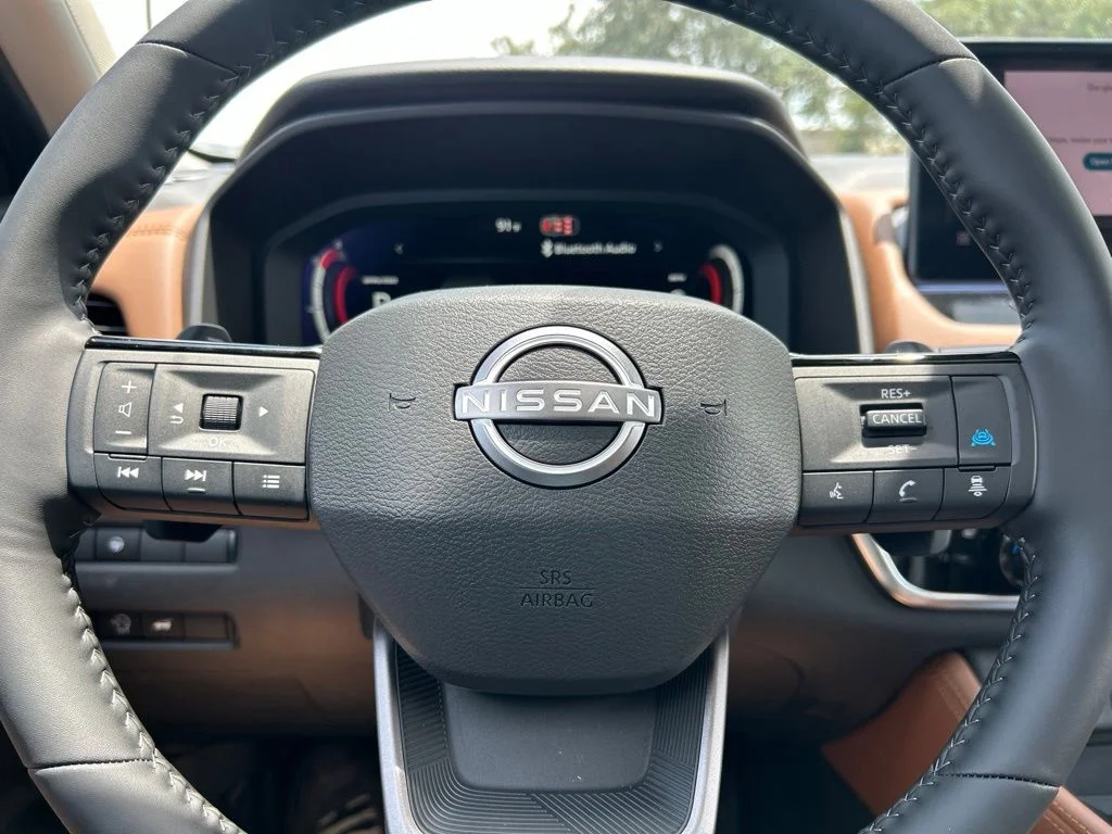 Used 2026 White Nissan Platinum image 24