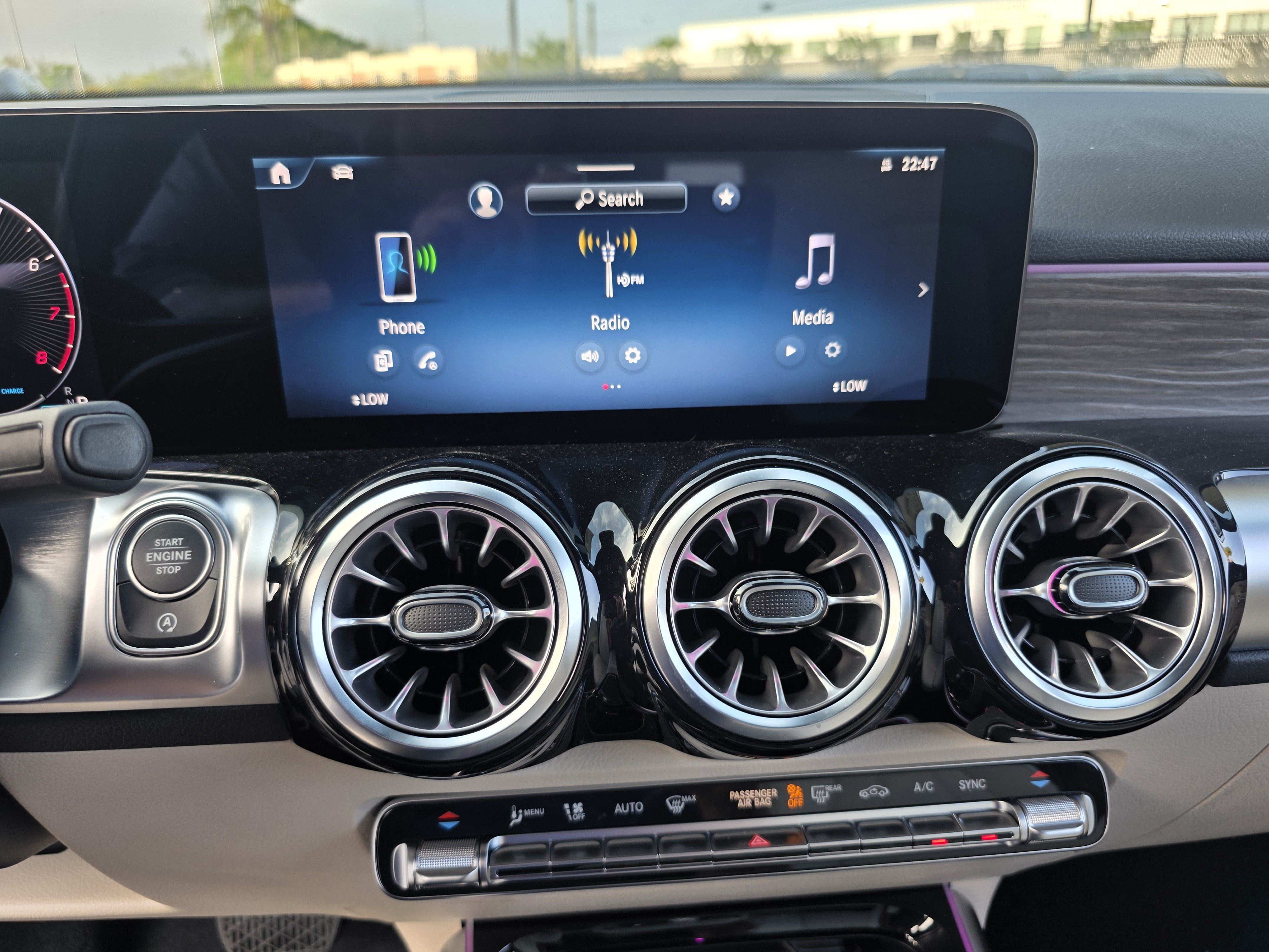 New 2026 Night Black Mercedes-Benz GLB 250 image 50