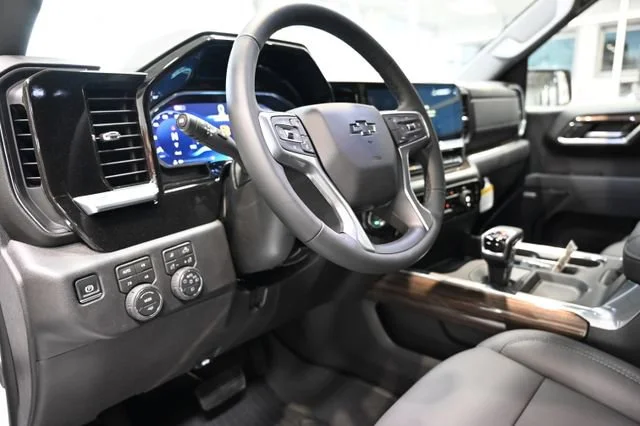 New 2026 Summit White Chevrolet LT Trail Boss image 21
