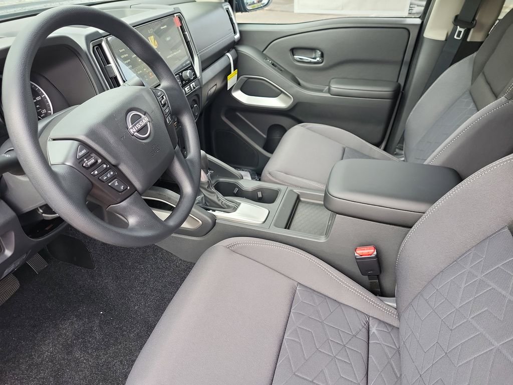 New 2025 Super Black Nissan Crew Cab SV image 9