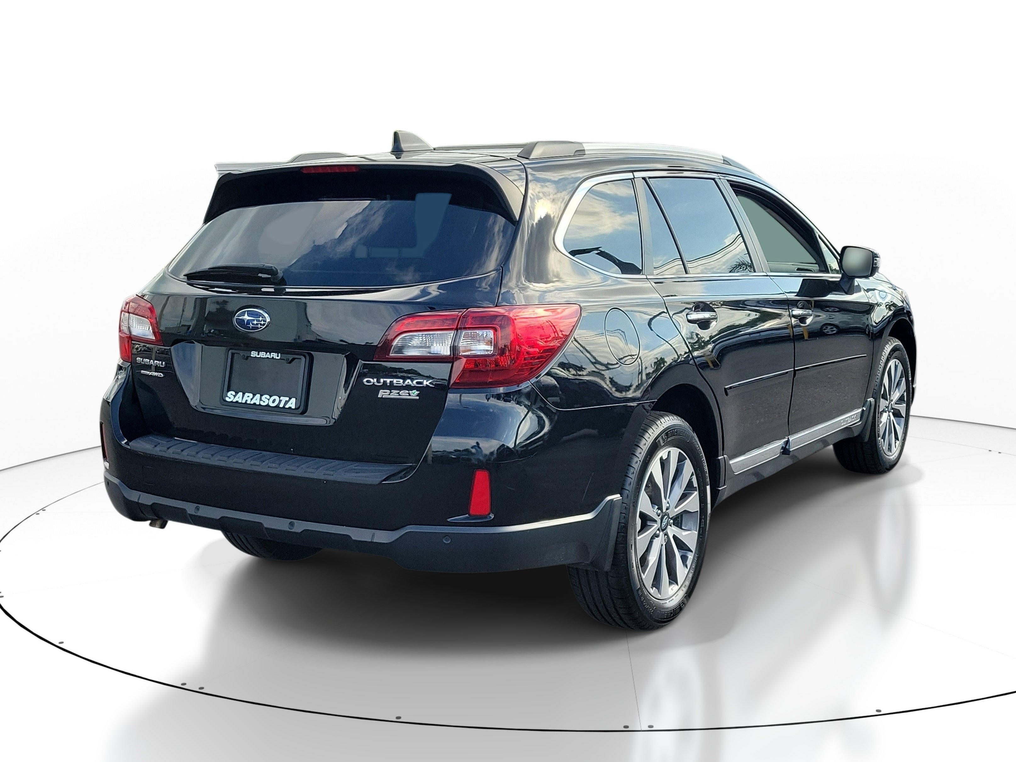 Used 2017 Crystal Black Silica Subaru Touring image 6