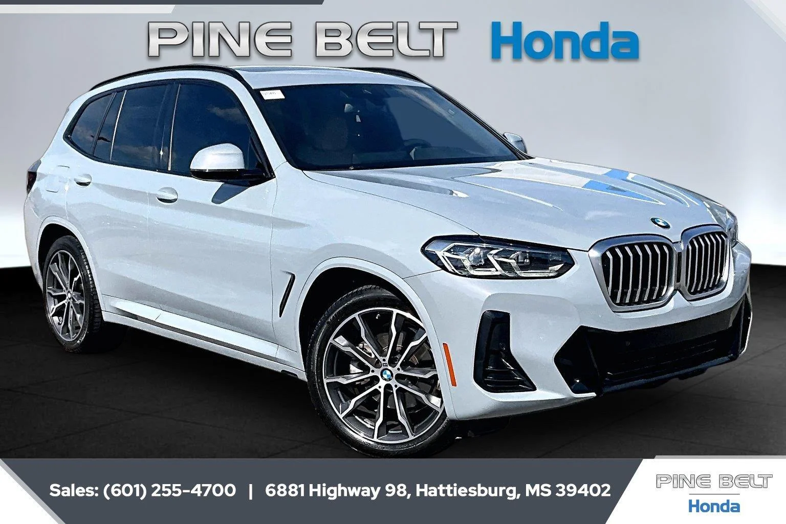 Used 2022 Brooklyn Grey Metallic BMW sDrive30i image 1
