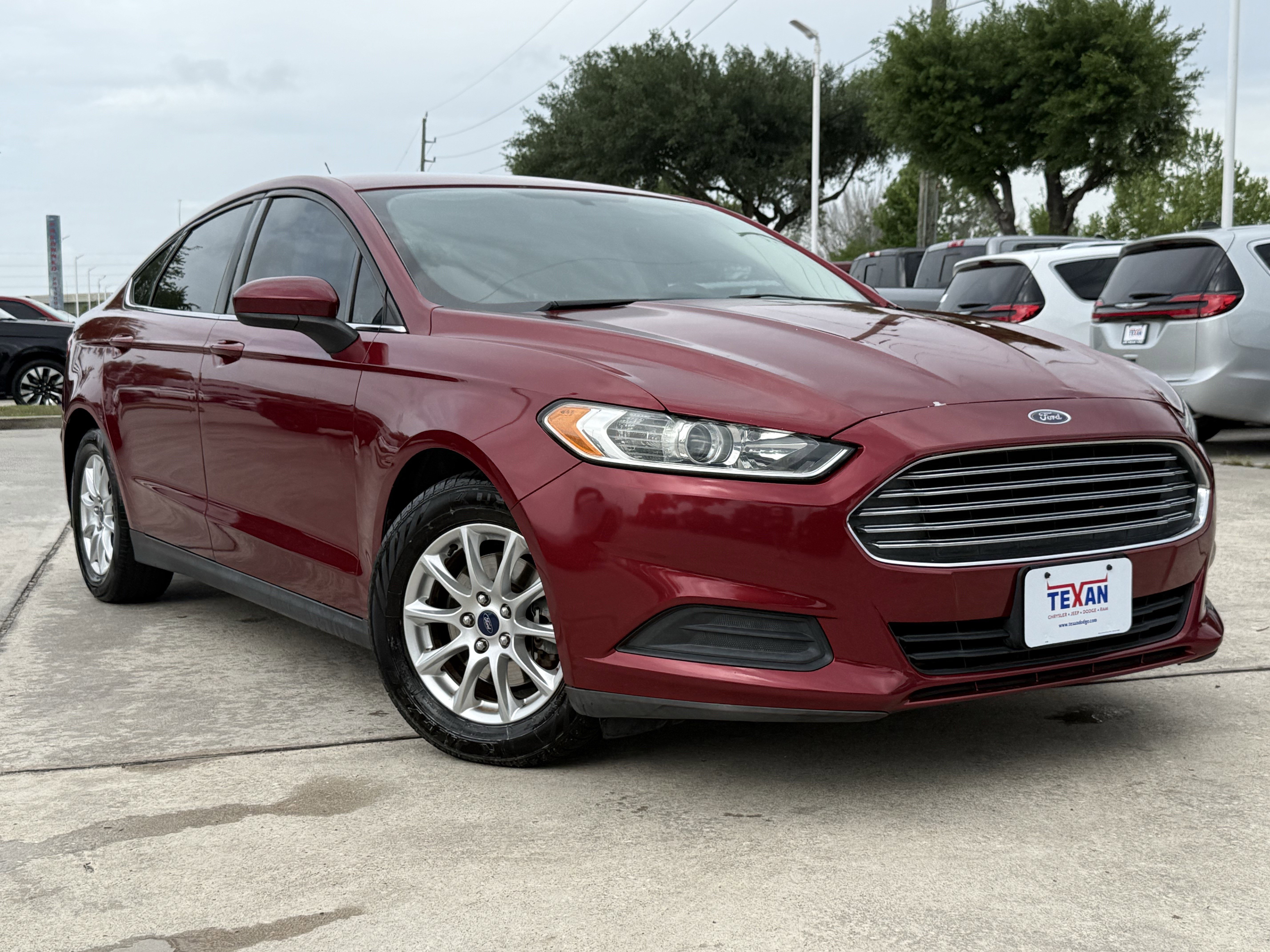 Used 2015 Ford Fusion S with VIN 3FA6P0G77FR136553 for sale in Humble, TX