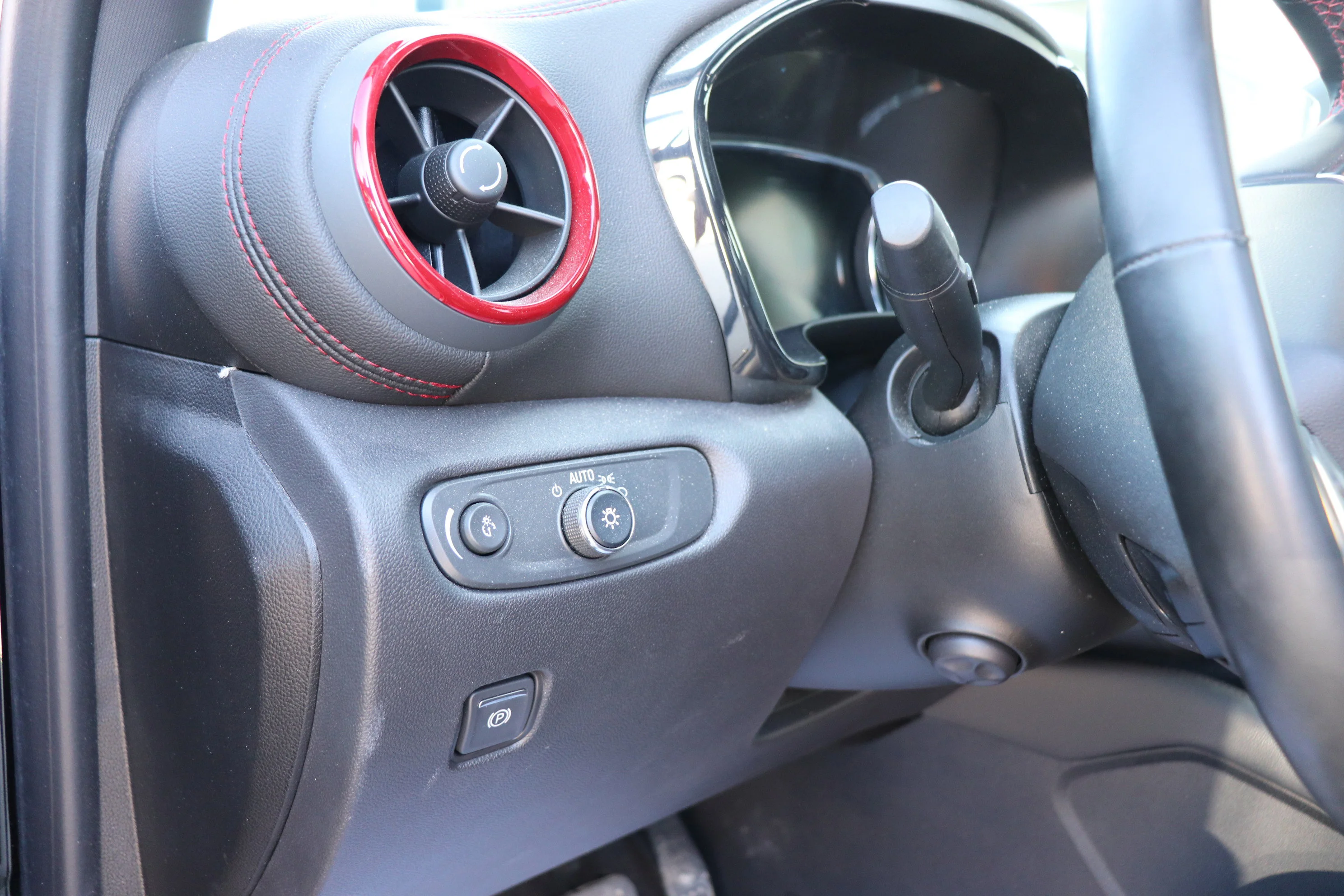 Used 2025  Chevrolet RS image 11