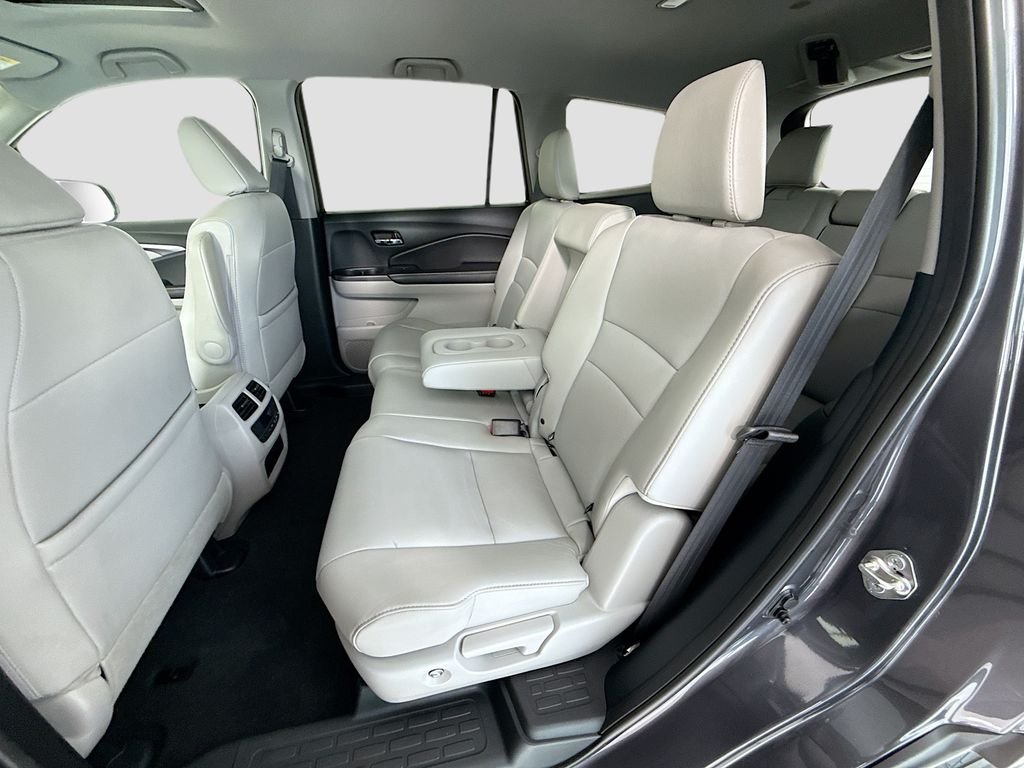 2017 Honda Pilot EX-L - Photo 21