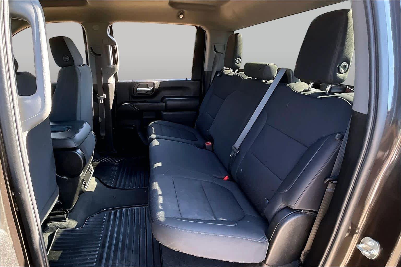 Used 2021 Oxford Brown Metallic Chevrolet Custom image 19