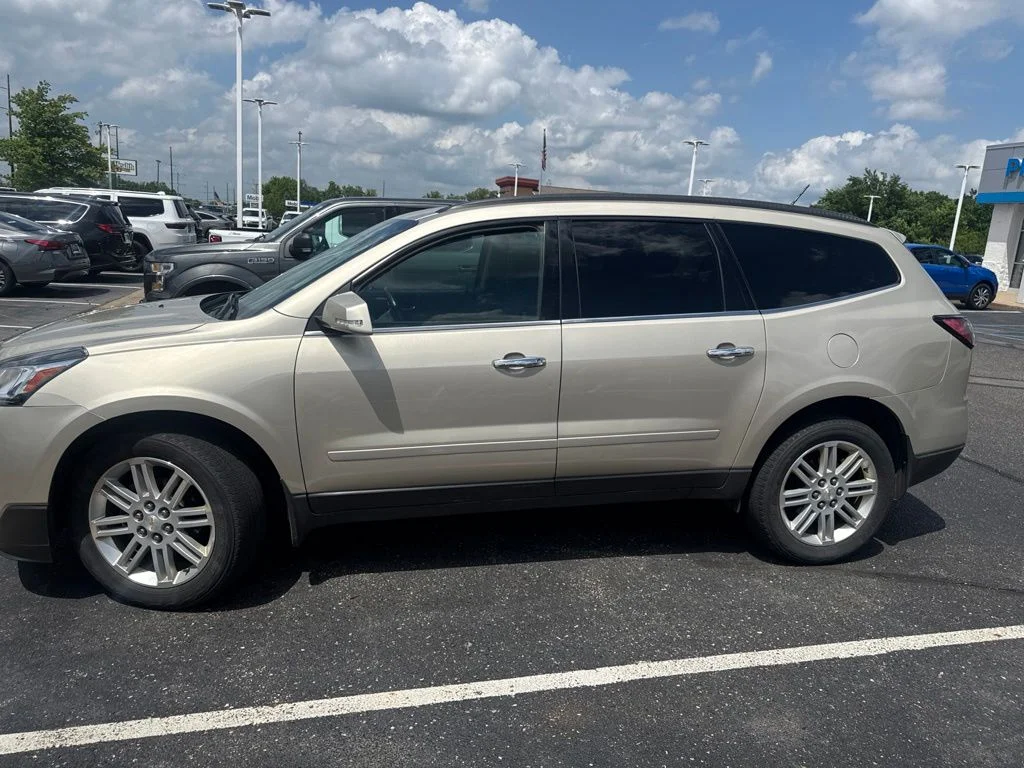 Used 2015 Gold Chevrolet LT image 5