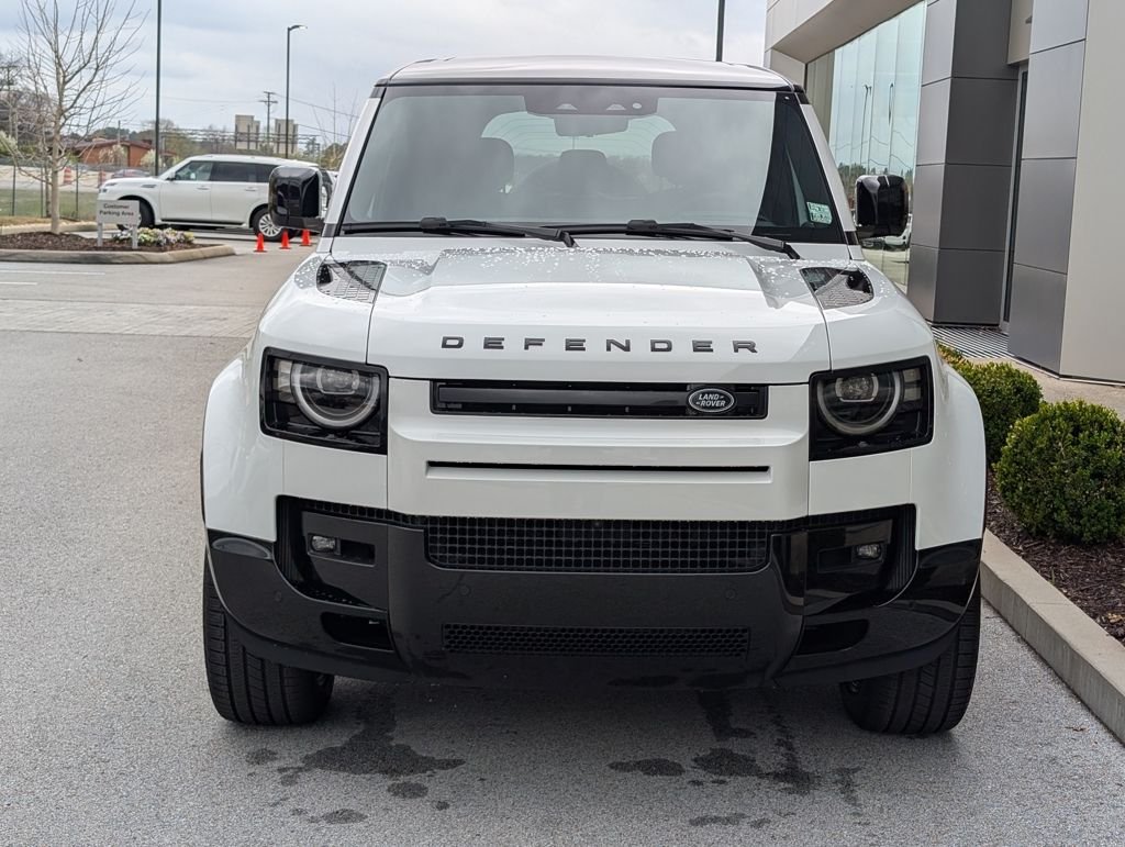 New 2026 Fuji White Land Rover V8 image 10