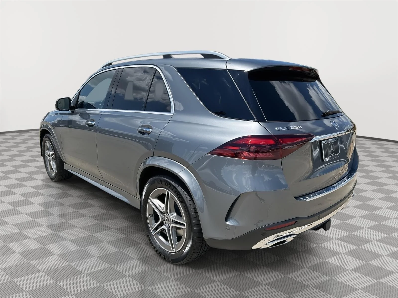 New 2026 Selenite Grey Metallic Mercedes-Benz GLE 350 image 5