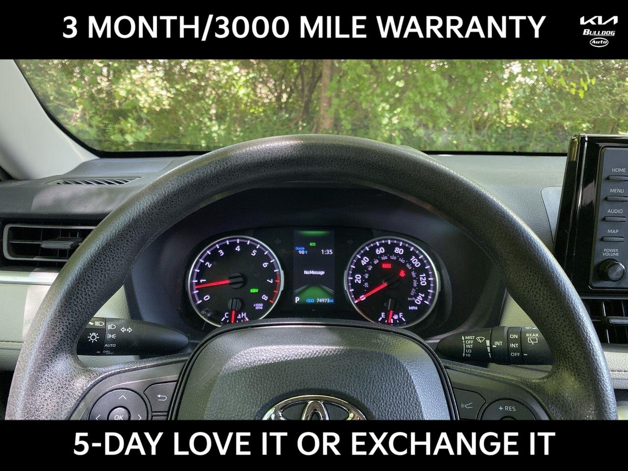 Used 2022 White Toyota XLE image 35