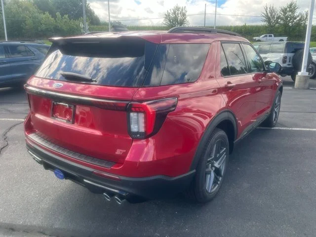 New 2026 Rapid Red Metallic Tinted Clearcoat Ford ST image 5