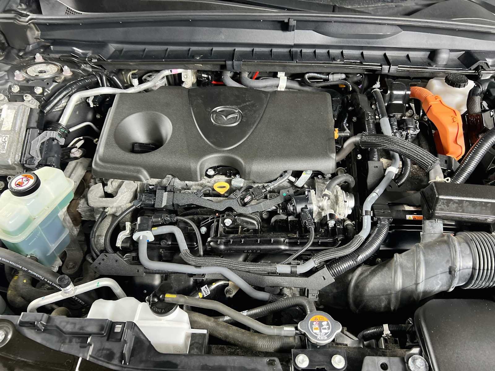 Used 2025 Machine Gray Metallic Mazda Preferred Package image 30
