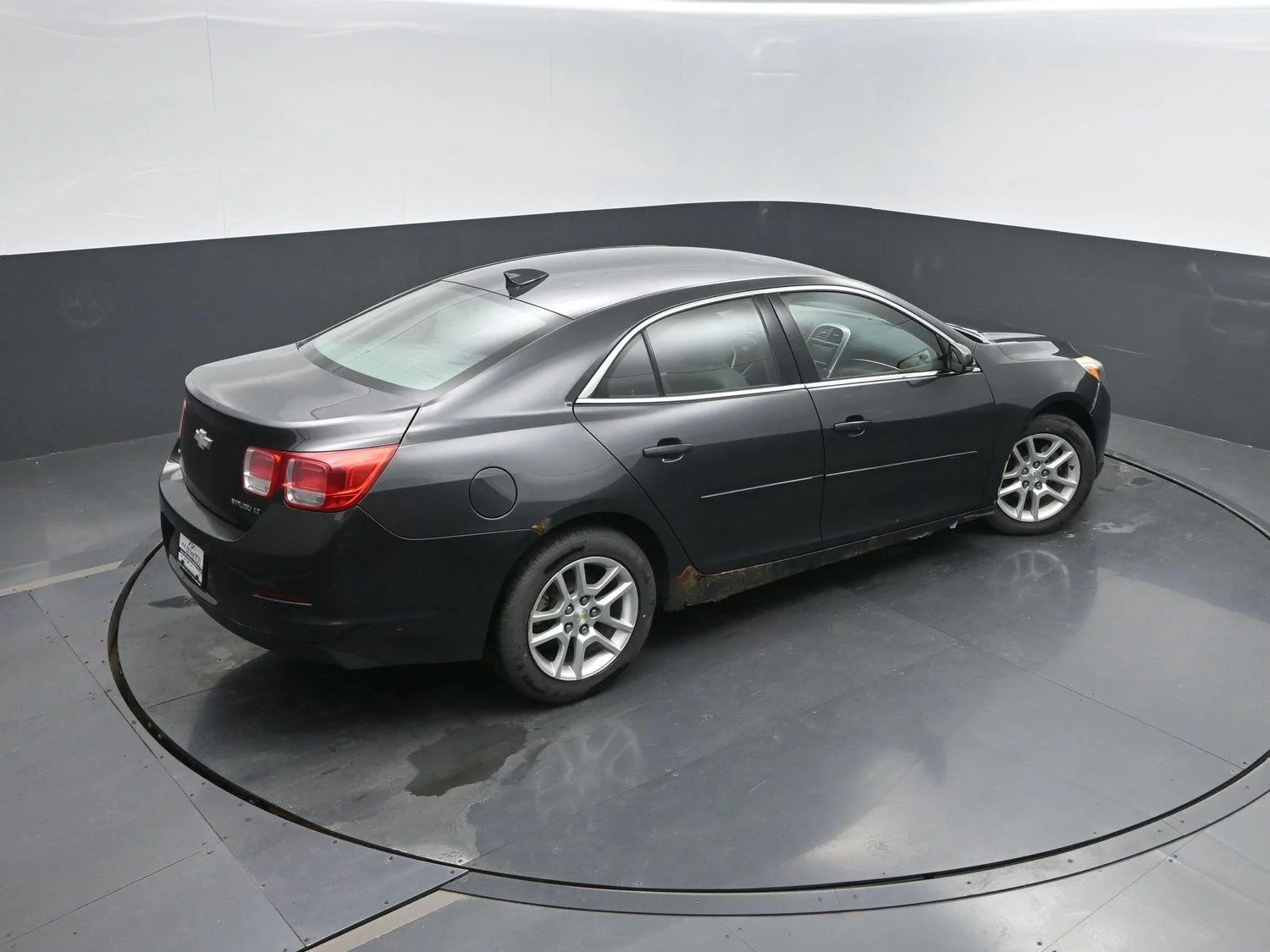 Used 2015 ASHEN GRAY METALLIC Chevrolet LT image 30