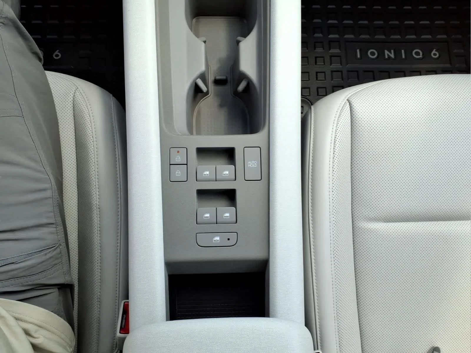 Used 2023 Curated Silver Hyundai SEL image 25