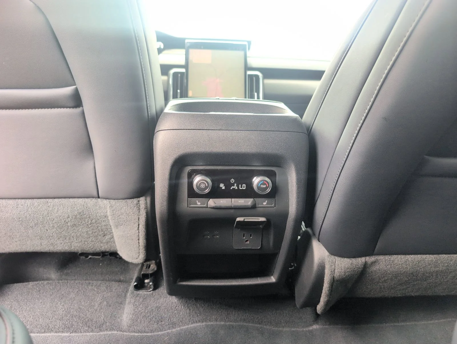 New 2026 Sterling Metallic GMC Elevation image 30