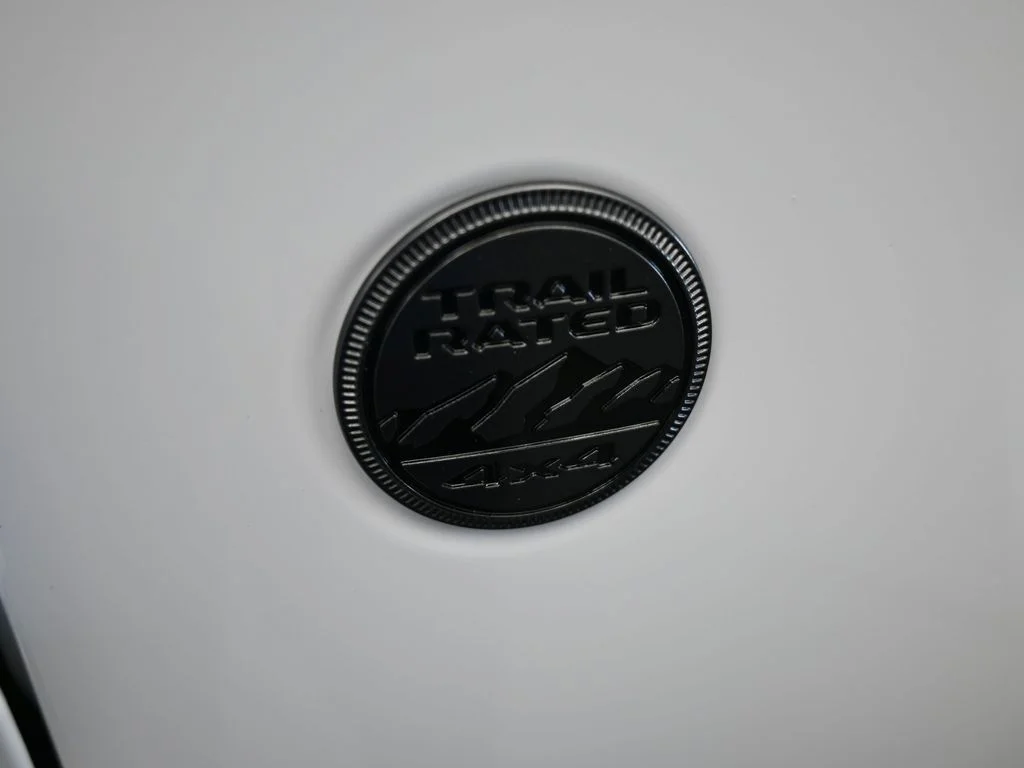 New 2026 Bright White Clear-Coat Exterior Paint Jeep Sport image 41