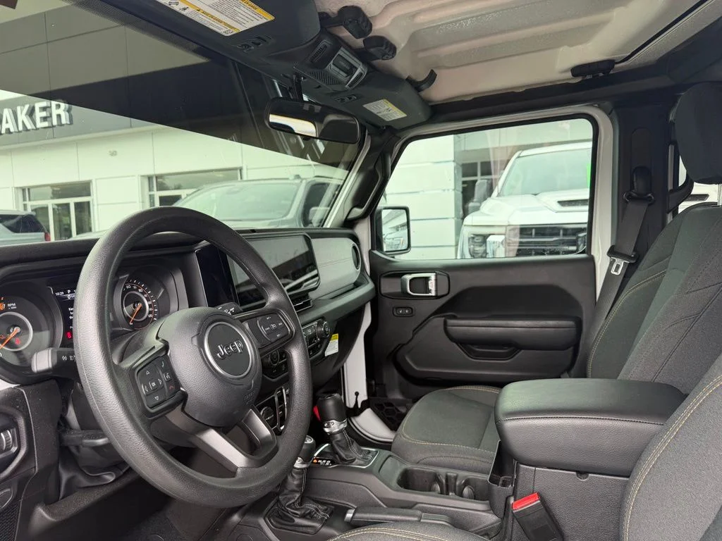 Used 2025 Bright White Clearcoat Jeep Nighthawk image 10