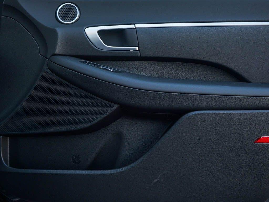 New 2026 Serenity White Hyundai SE FWD image 31